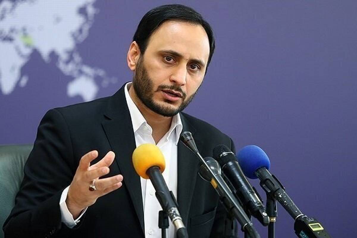 ۱۶سالهها هم گواهینامه موتورسیکلت میگیرند ۱۶سالهها هم گواهینامه موتورسیکلت میگیرند