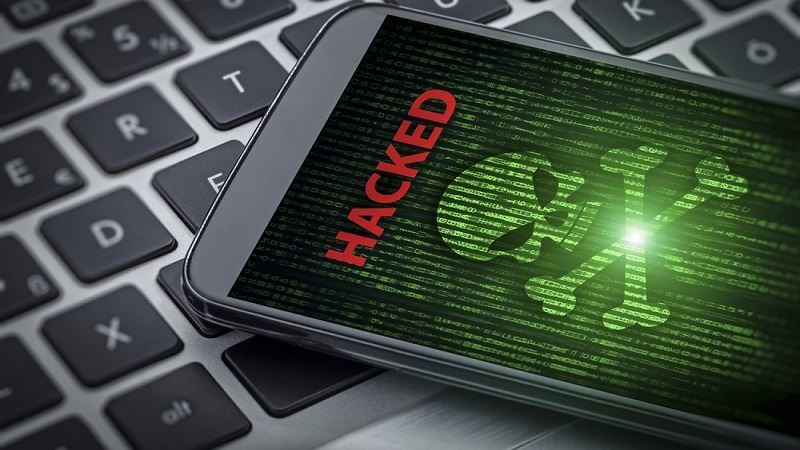 مراقب هک شدن تلفن همراه تان باشید