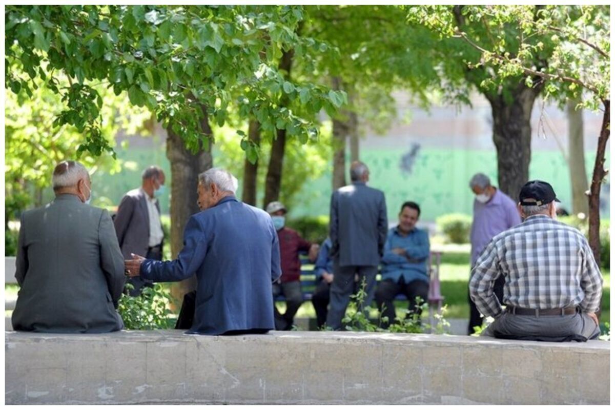بازنشستگان در اولویت دریافت کارت رفاهی بازنشستگان در اولویت دریافت کارت رفاهی