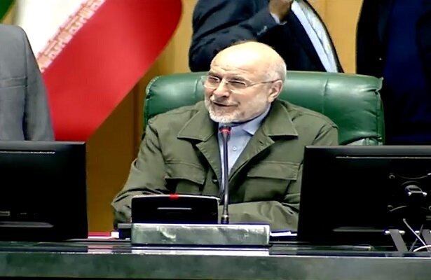 قالیباف: مشکلات مردم با تعامل دولت و مجلس حل میشود قالیباف: مشکلات مردم با تعامل دولت و مجلس حل میشود
